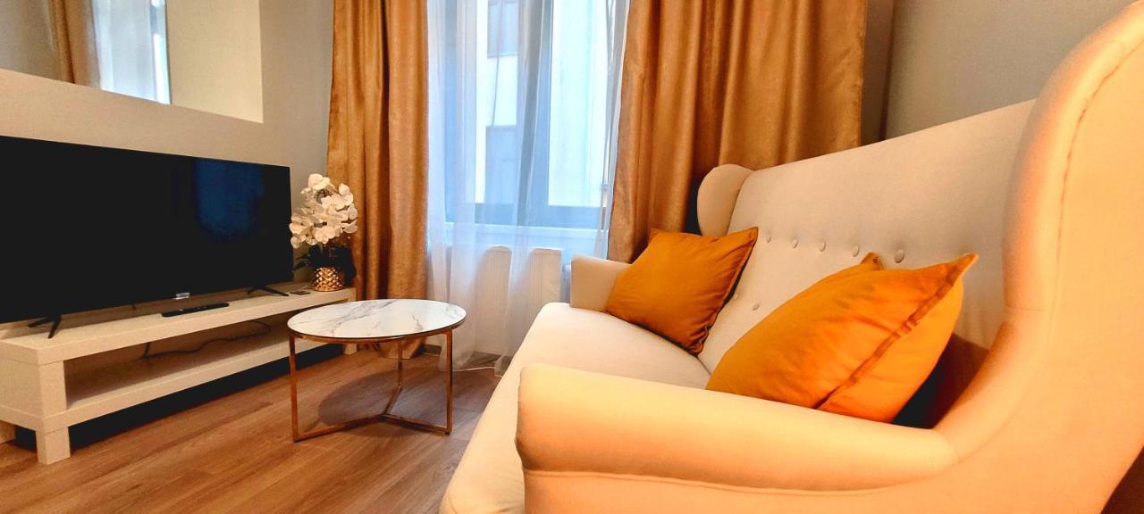 Apartament Zloty Apartment กรูจอนตส์ ภายนอก รูปภาพ